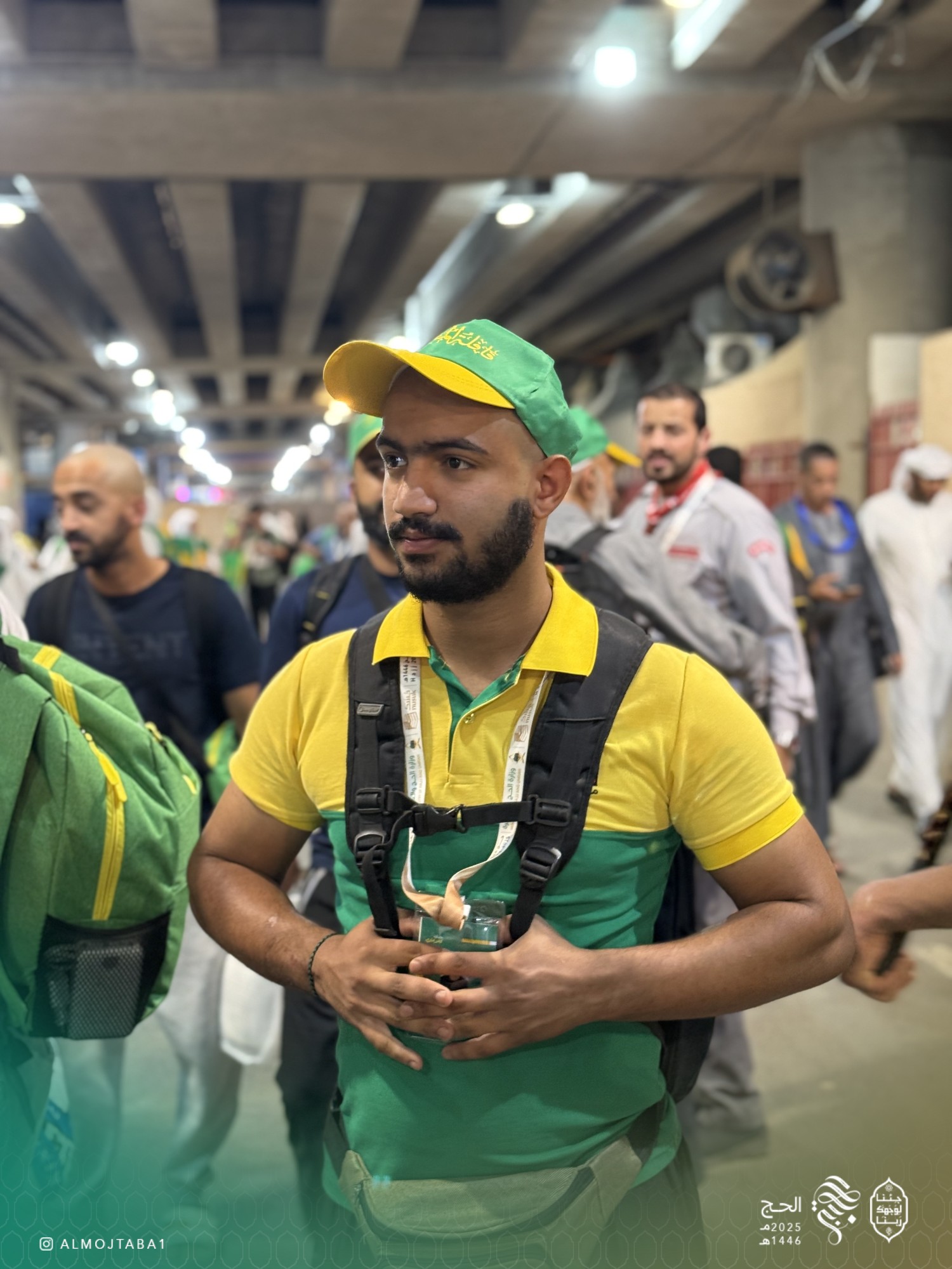 مشاهد إيمانية من مشعر منى: حجاج حملة المجتبى في لحظات روحانية خاشعة